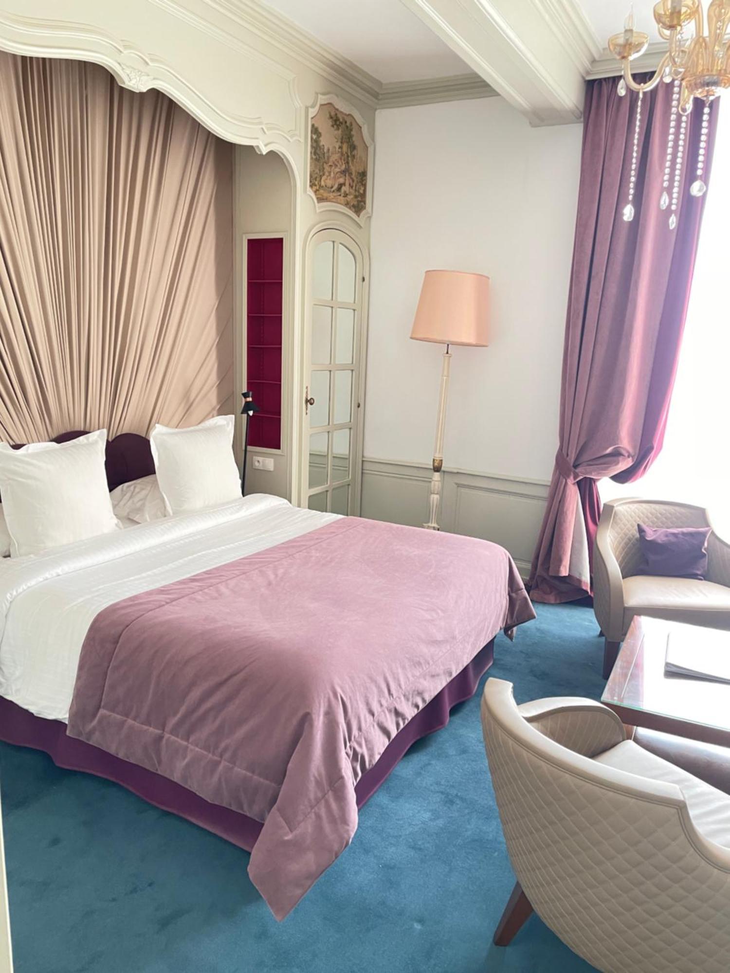 Hotel Victor Hugo Понторсон Екстериор снимка