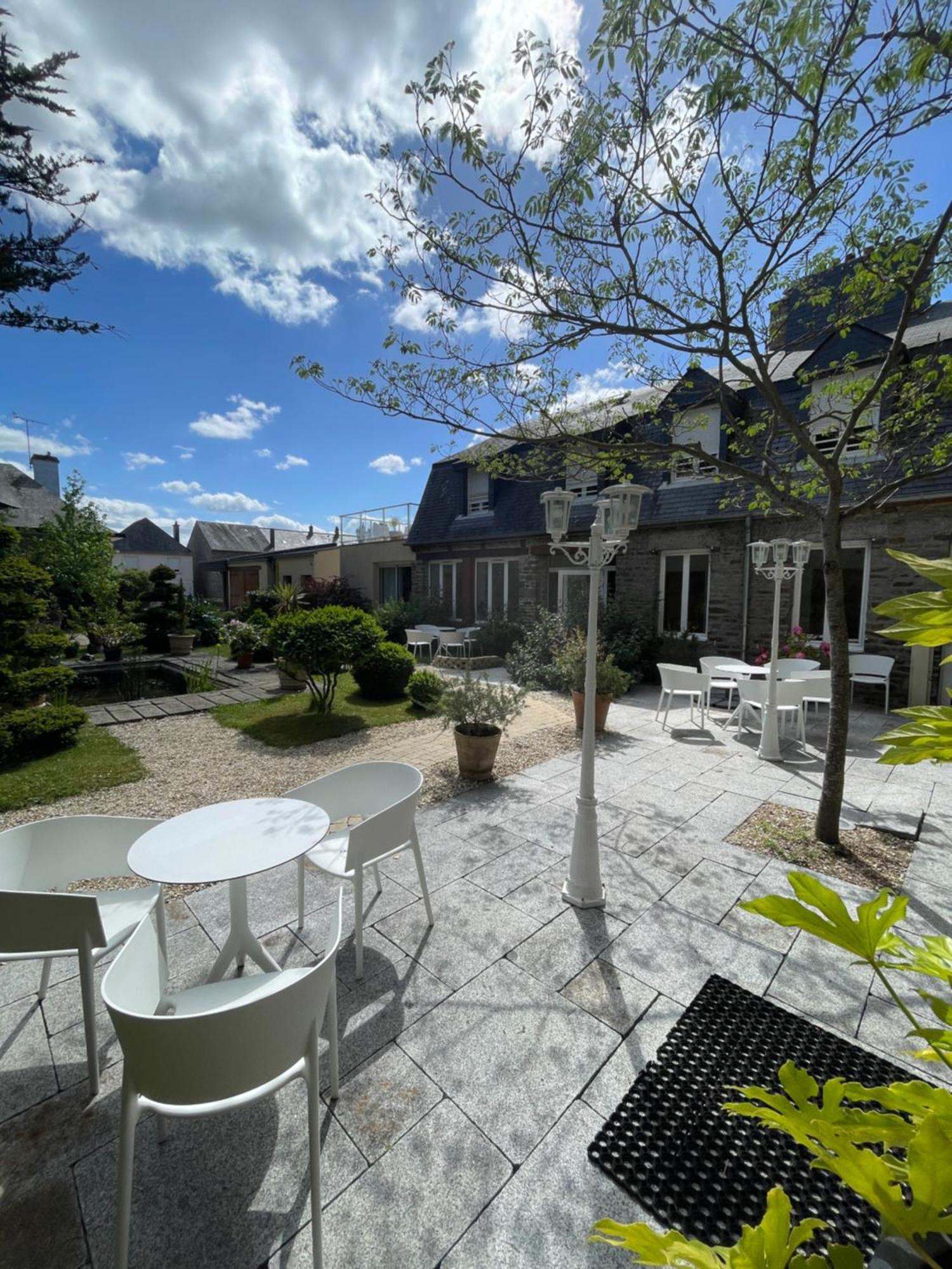 Hotel Victor Hugo Понторсон Екстериор снимка